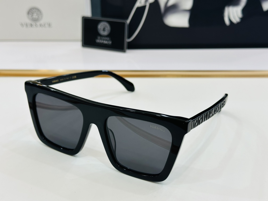 Versace Sunglasses VE4468U SM051