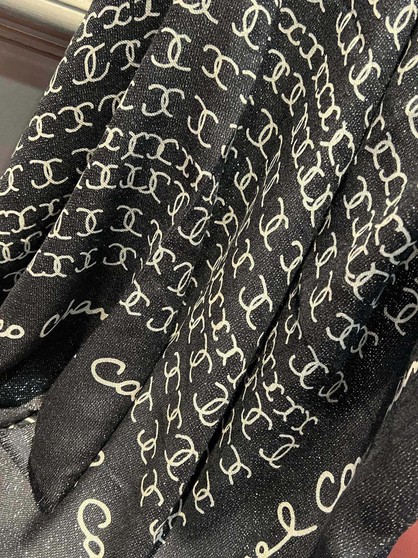 Chanel Scarf Hand-Painted Logo Silver Line Long Scarf 100% Cashmere 110*200cm Accessories