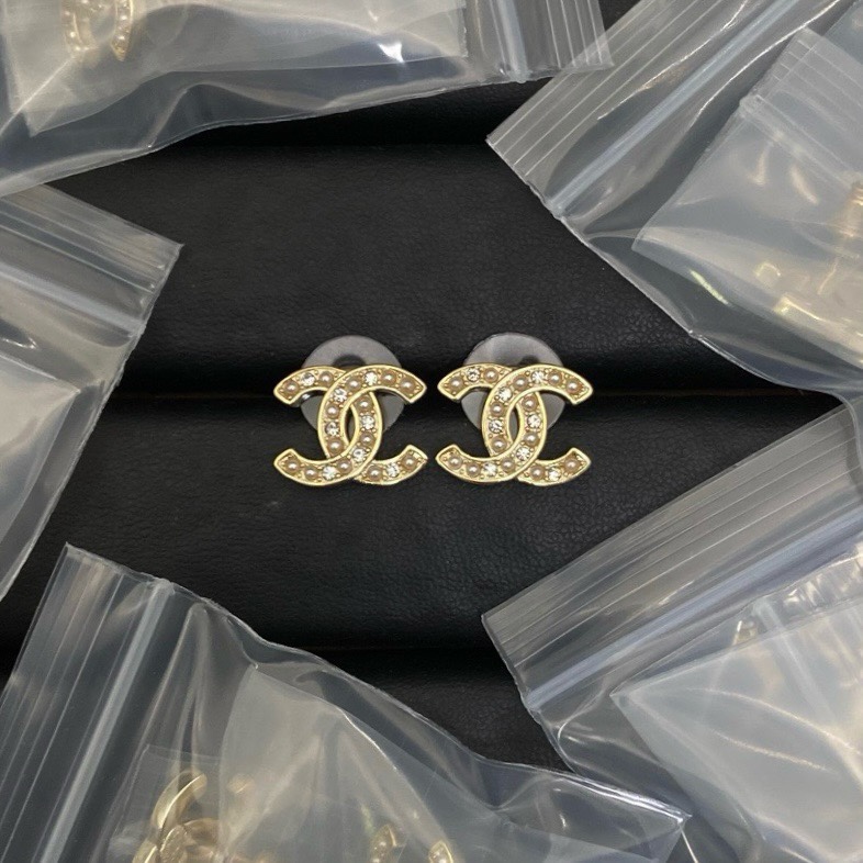 Chanel Earring 043