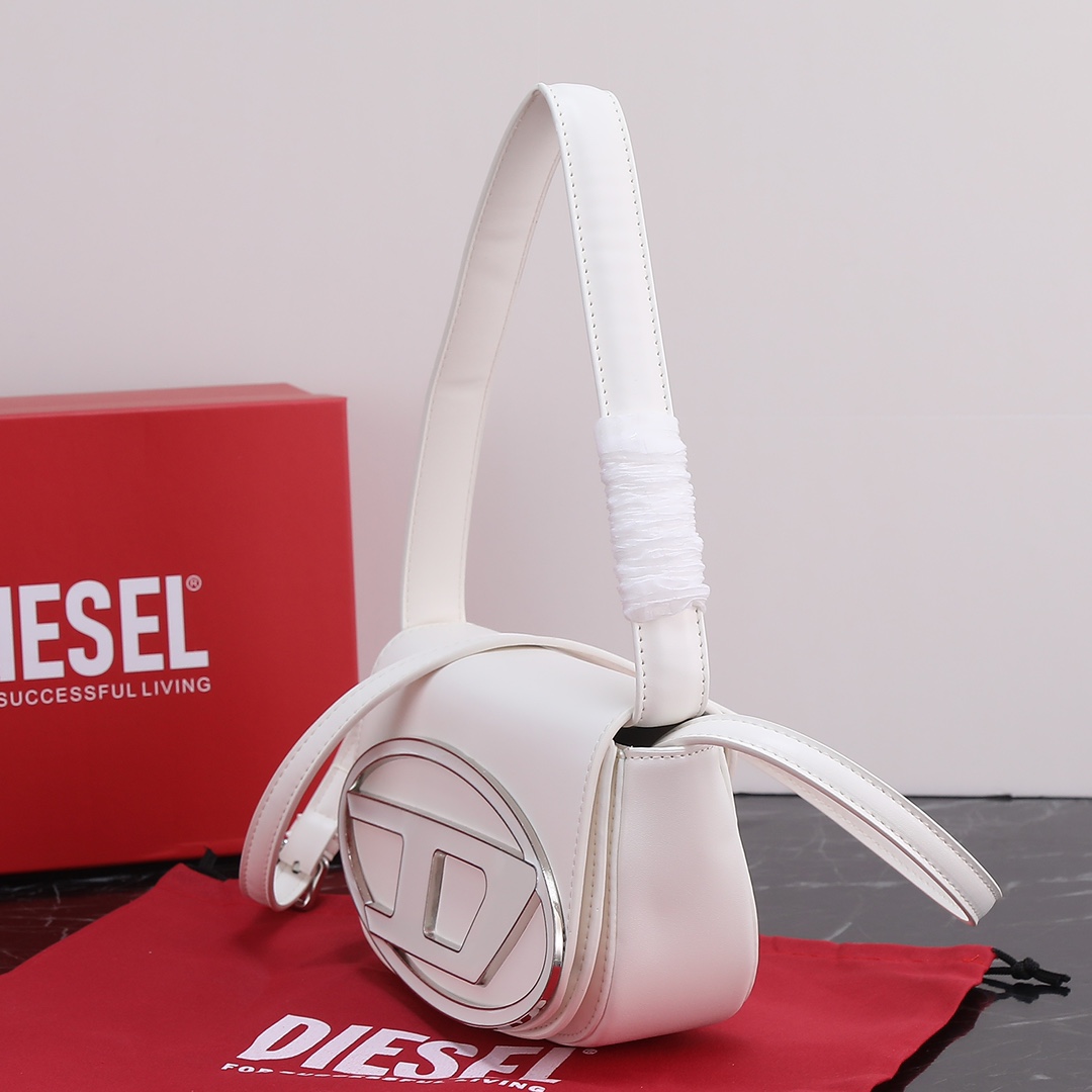 Diesel 1DR Shoulder Bag 521 LM09 20cm