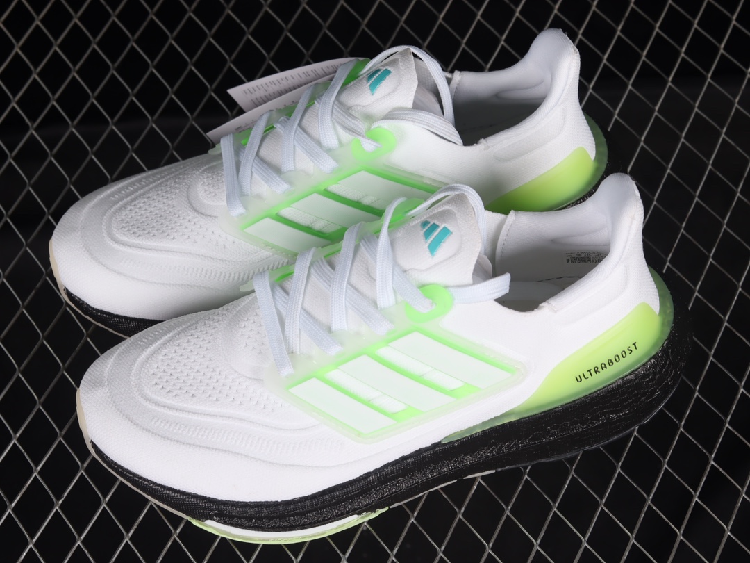Ad Ultra Boost Light 23 HQ6349 XM542
