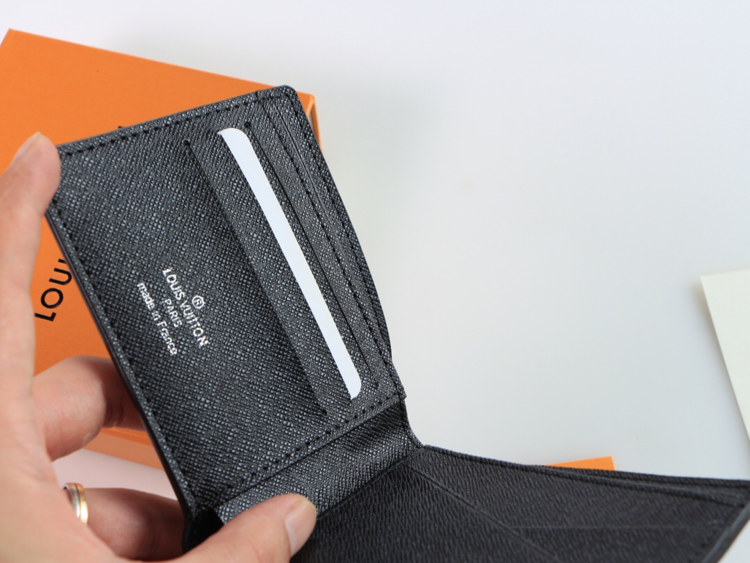 LV Wallet M67542 LM05