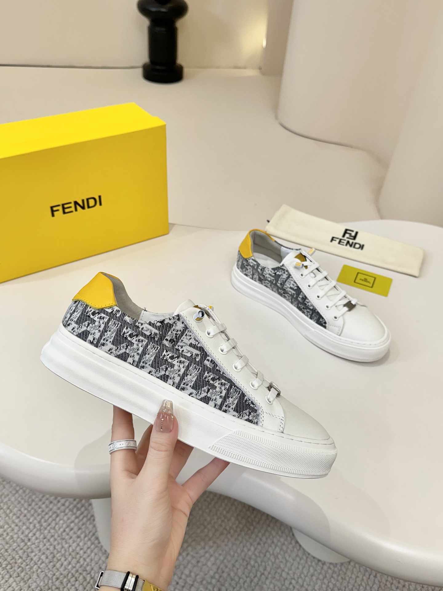 Fendi Shoes Casual Shoes