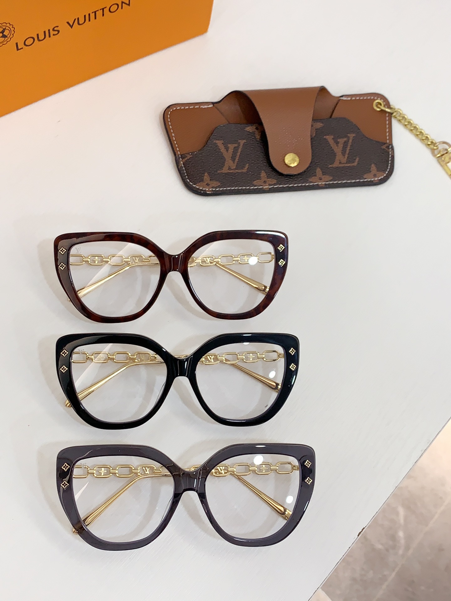 LV Sunglasses Z2106E SM021
