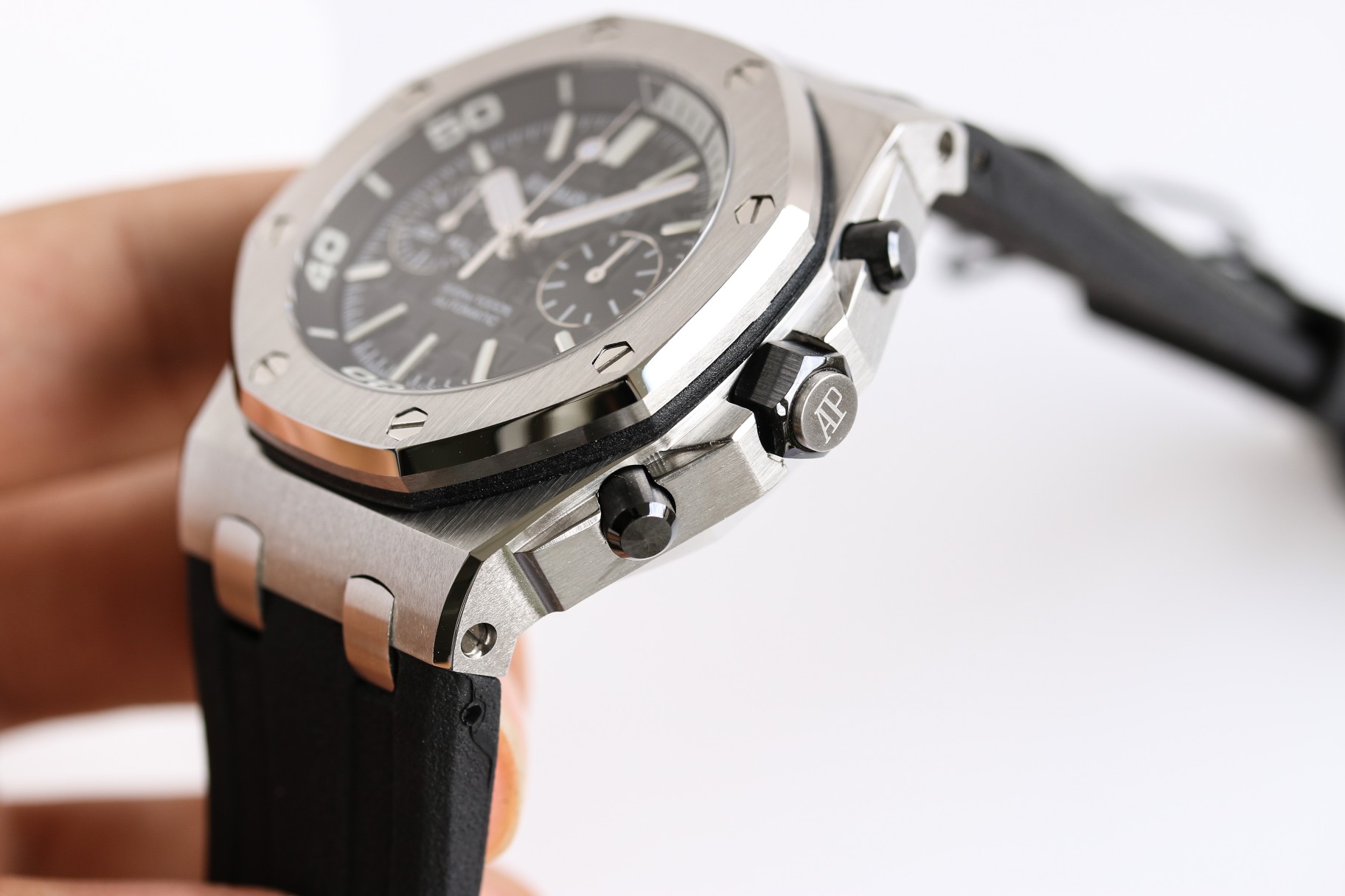 Audemars Piguet ROYAL OAK OFFSHORE 26703 42mm