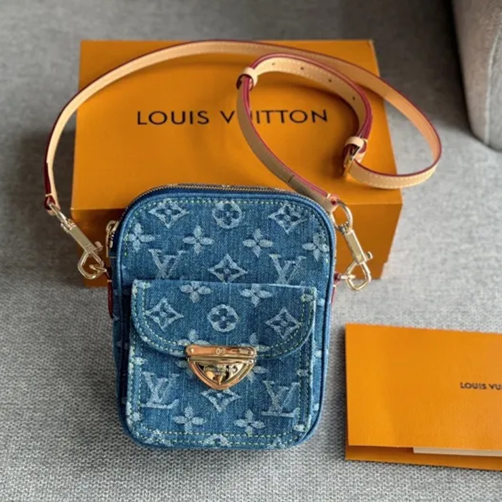 LV Mobile phone Bag 020 DB512 14cm