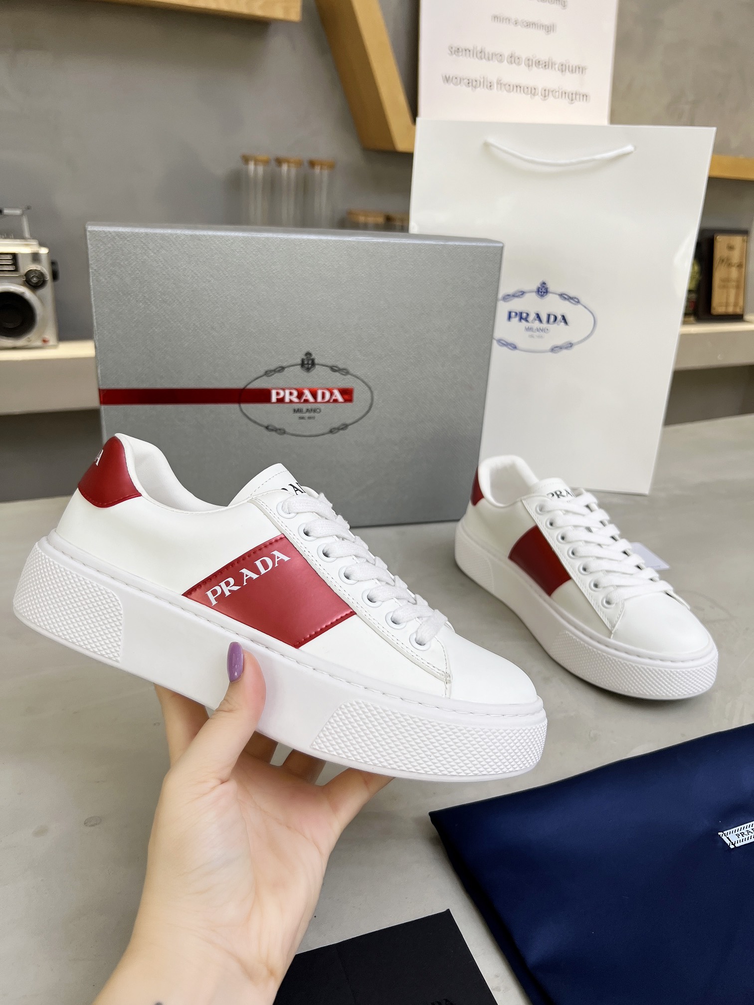 Prada 013 Casual shoes XM092