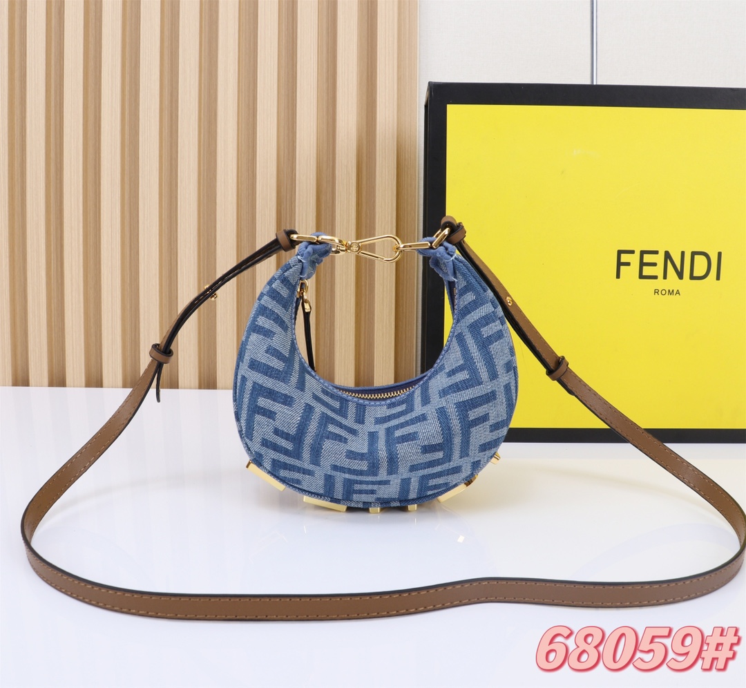 Fendigraphy Bag 68059 LM051 17cm