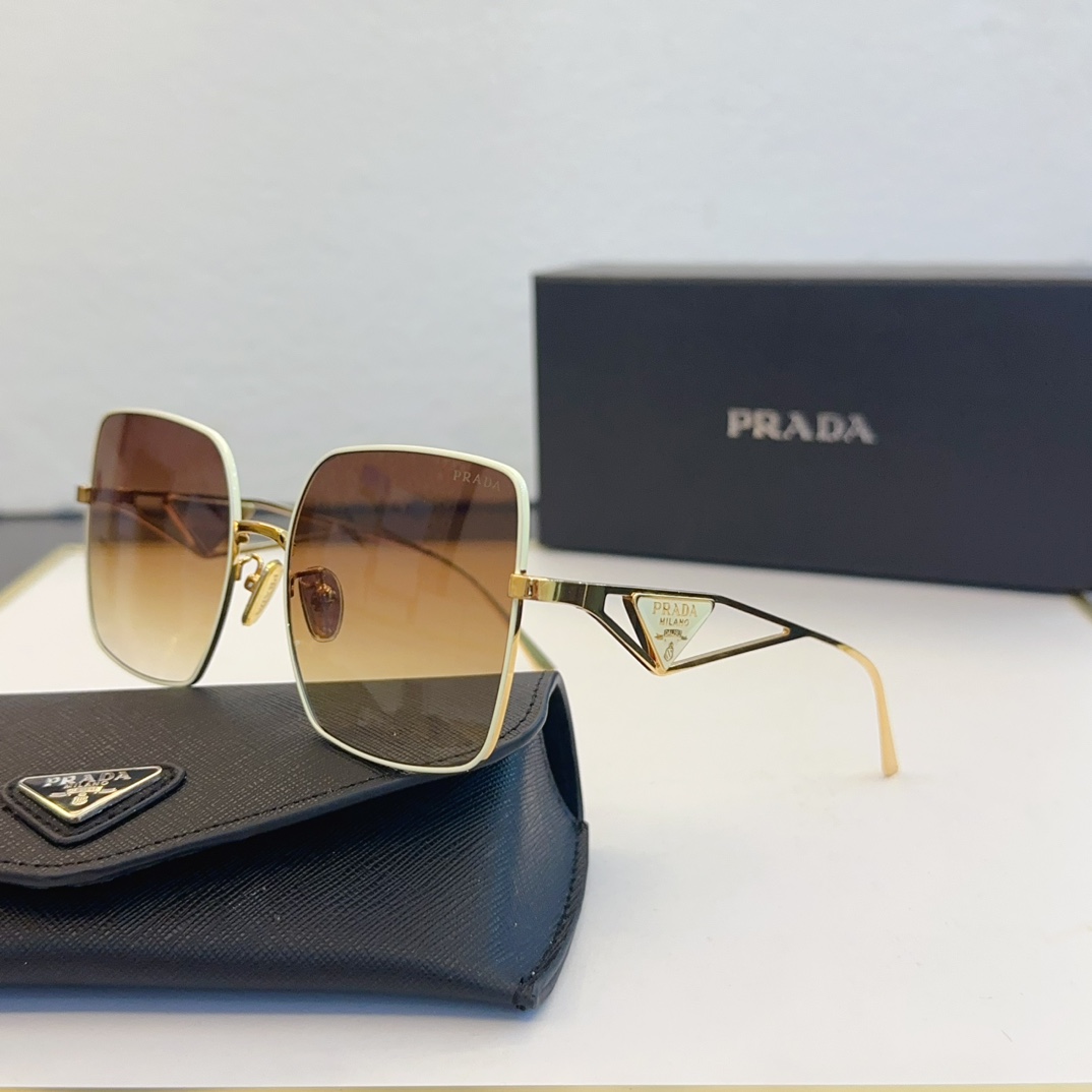 Prada Sunglasses SPR09YS SM051