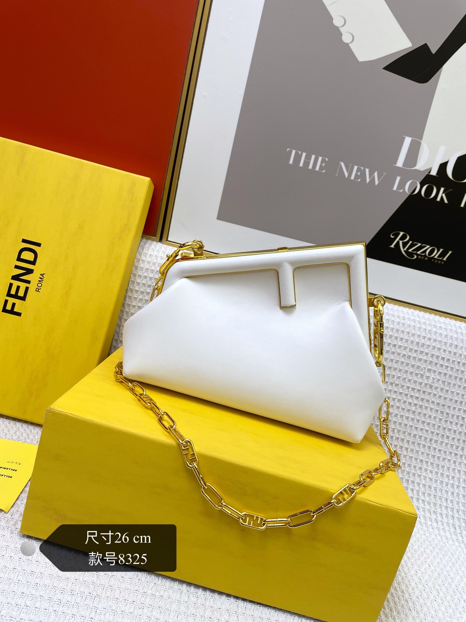 Fendi8325 22PJ062