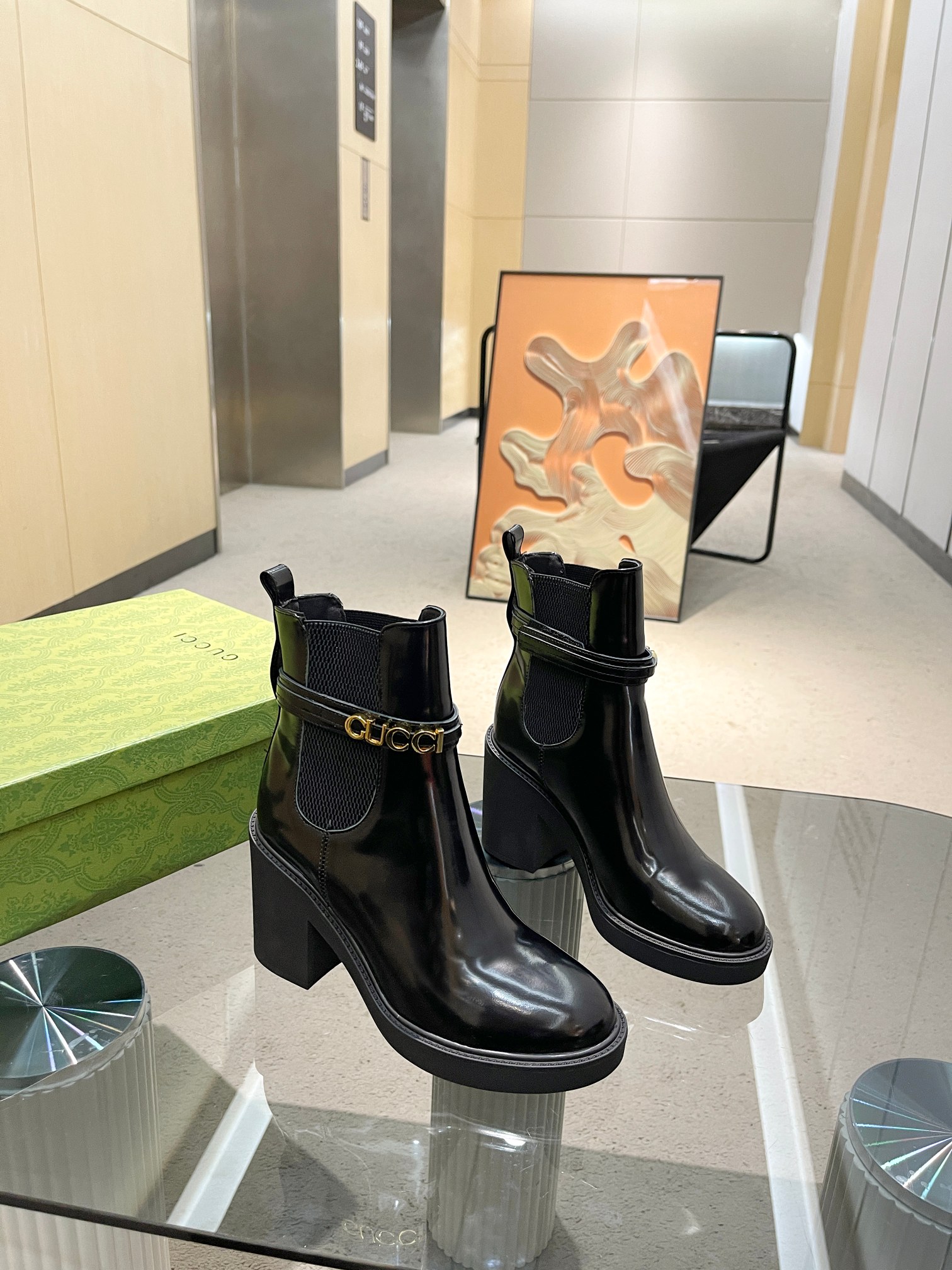 Gucci 017 boots XM053063074