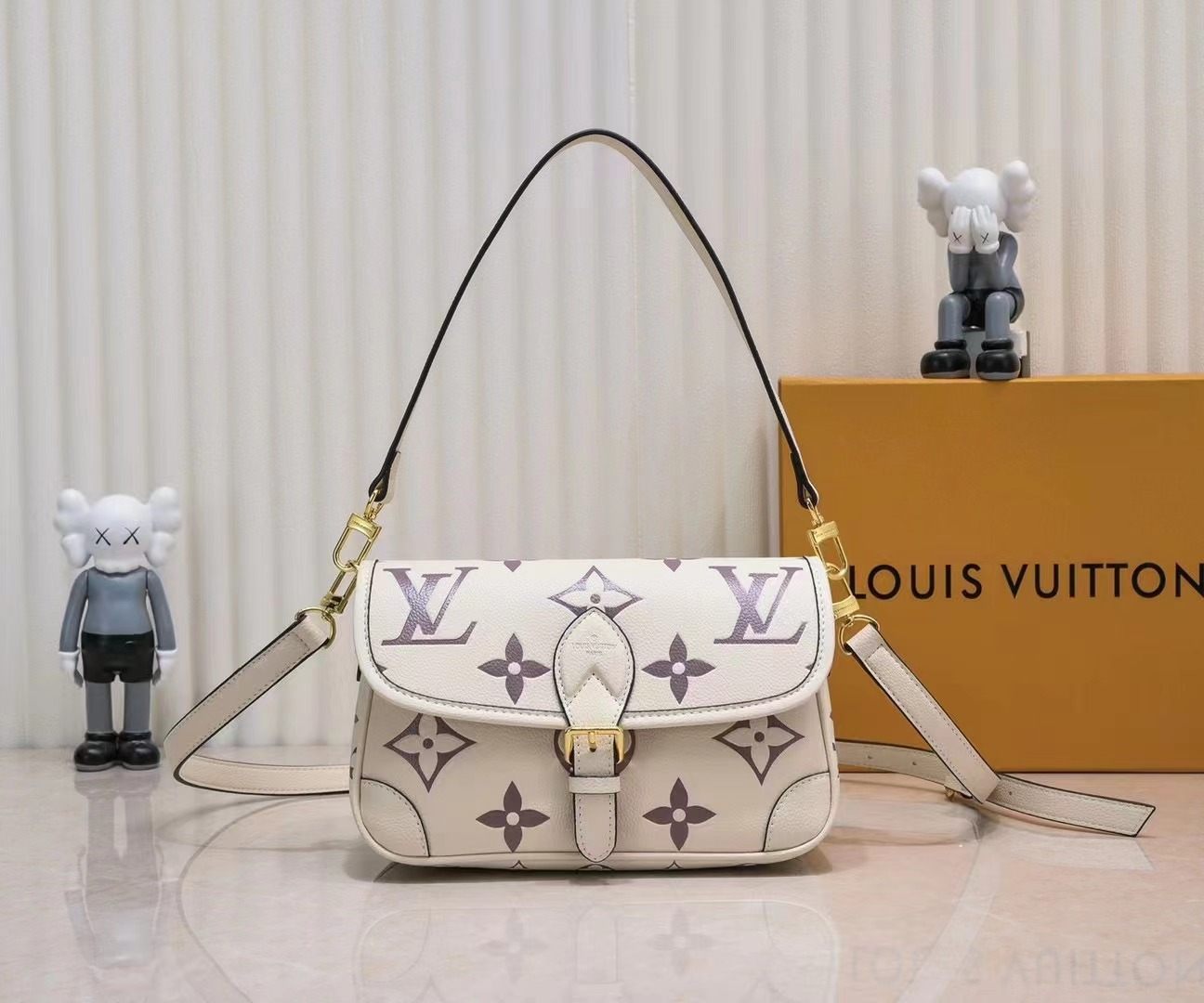 LV DIANE Bag M45985 XX061 25cm