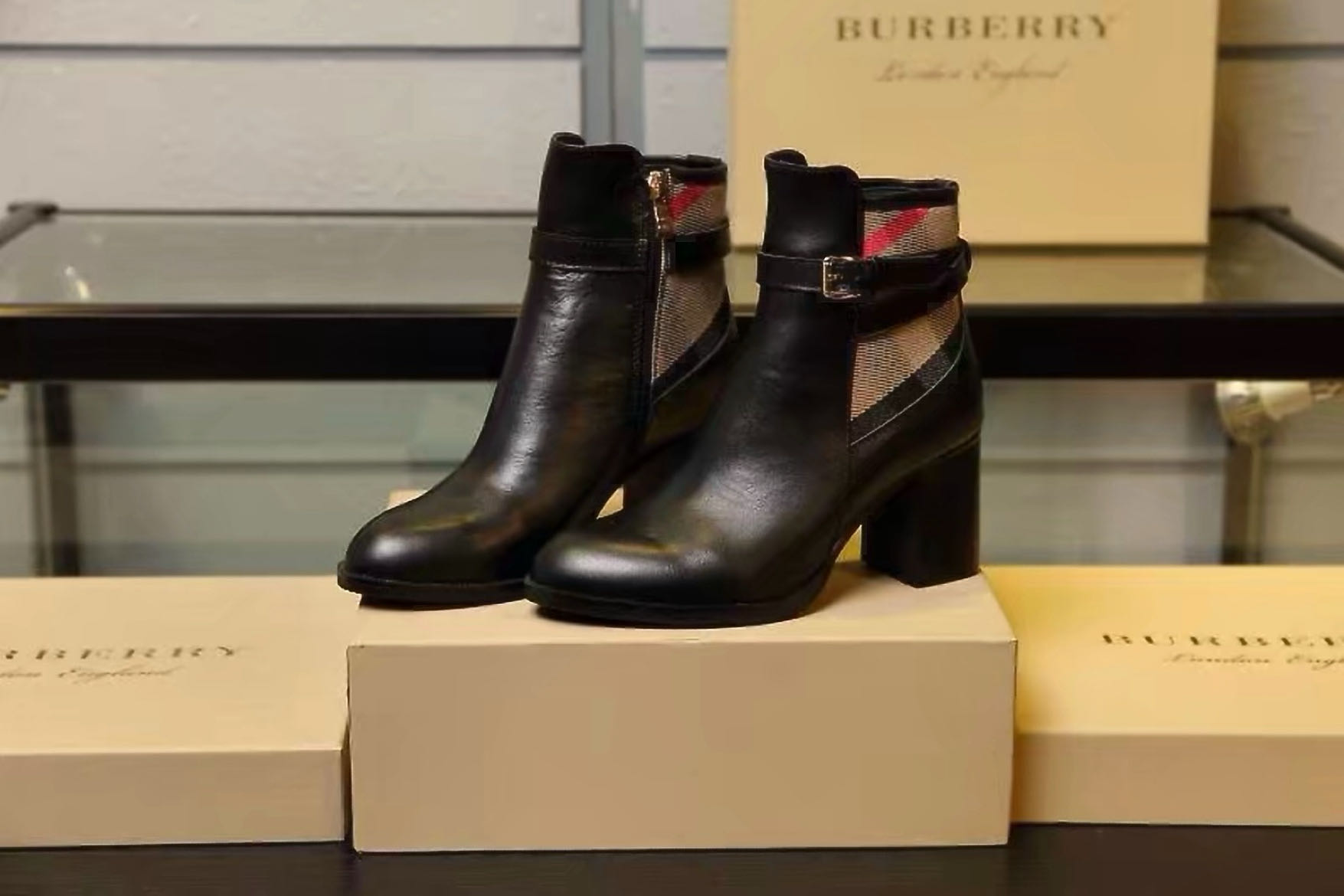 Burberry 006 boots XM072