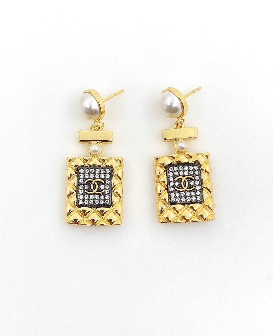 Chanel Earring 030