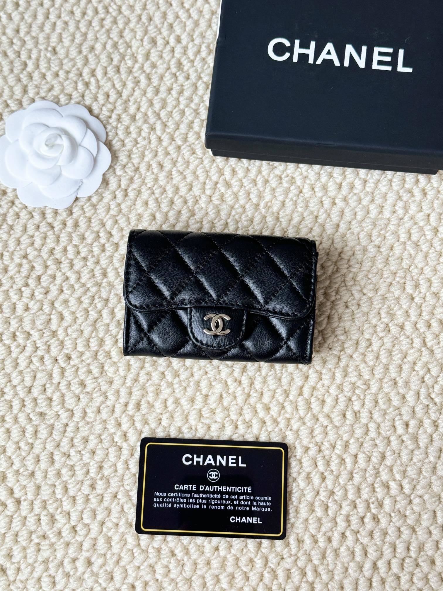 Chanel Wallet Card Holder AP0214