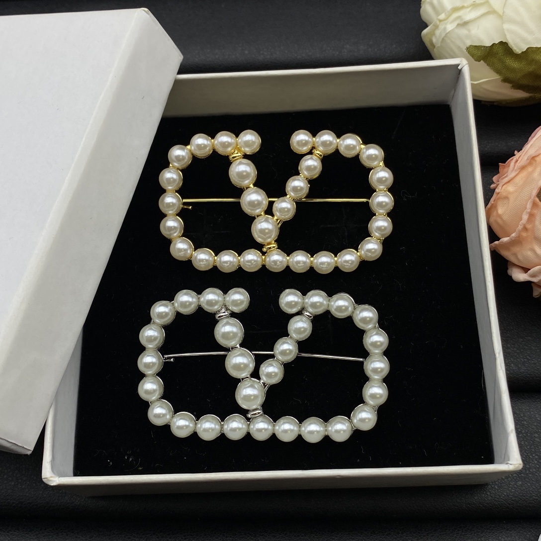 Valentino Jewelry Brooches Square Pearl Vlogo Brooch