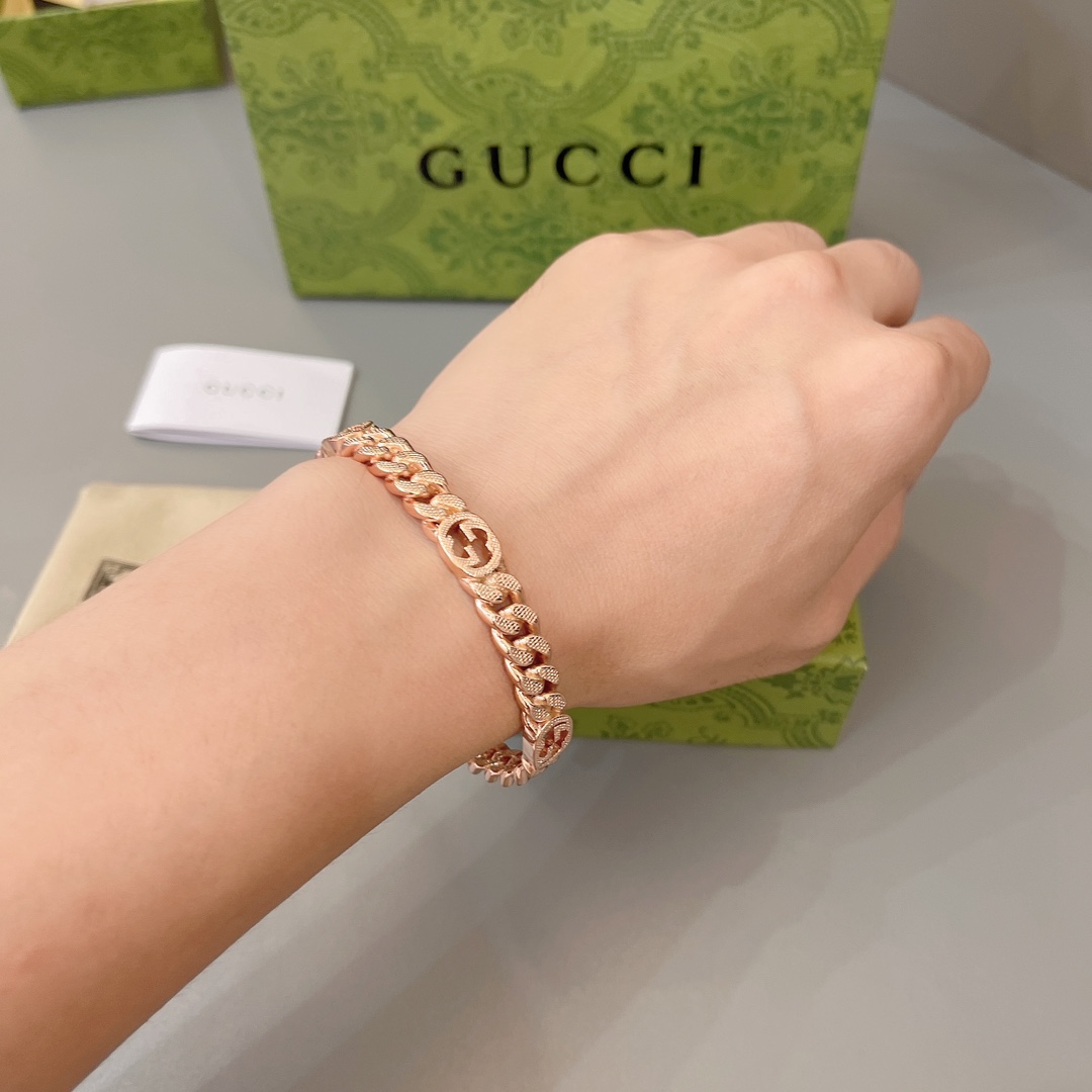 Gucci Jewelry Bangle Interlocking double G