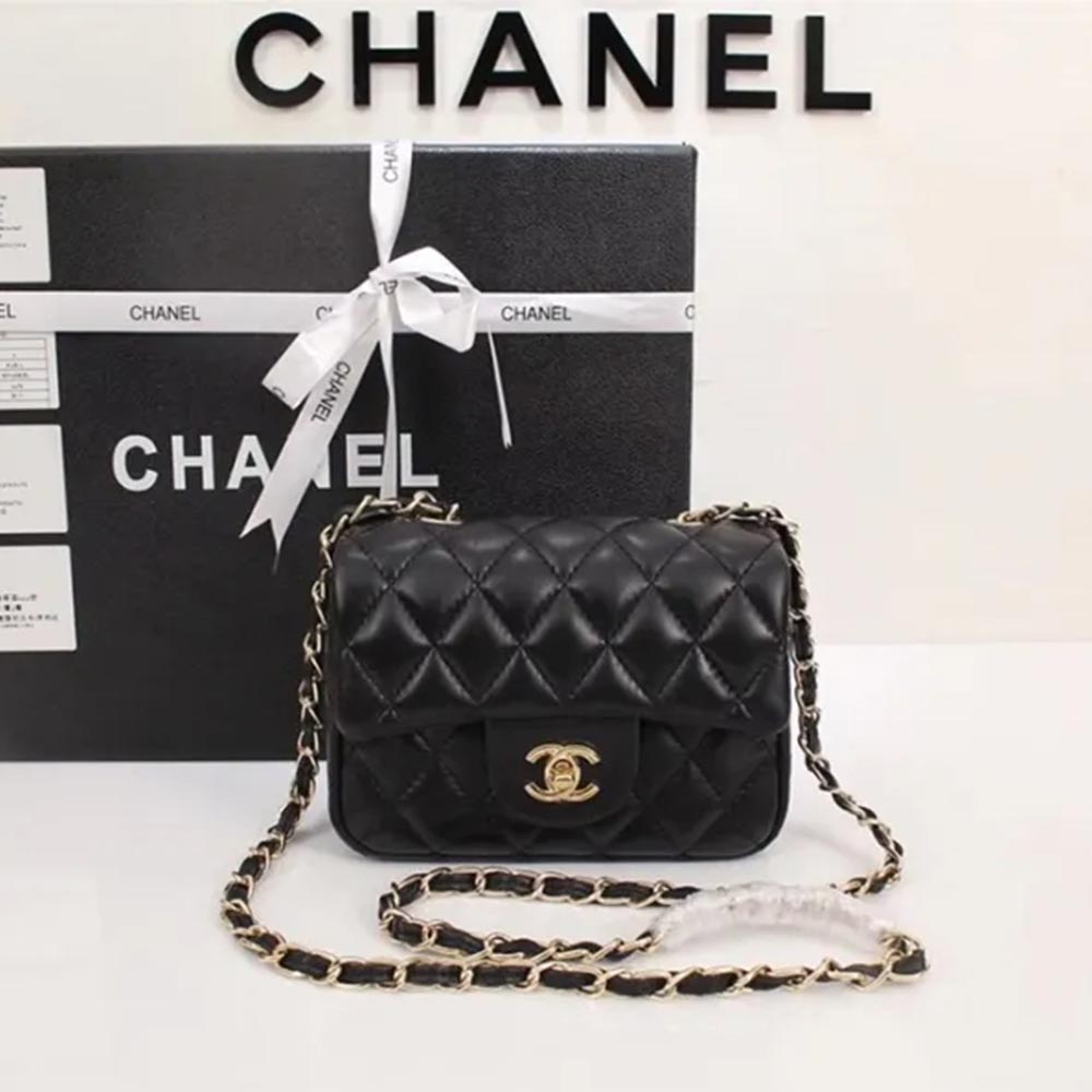 chanel1115PYD041 gold logo  18x14x7 cm