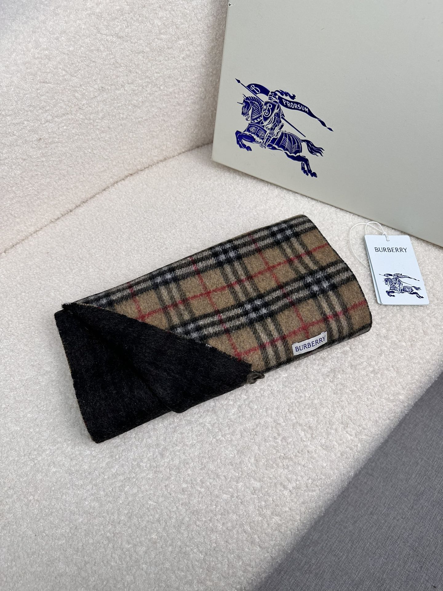 Burberry Classic Scarf 100% Cashmere 30*200cm Accessories
