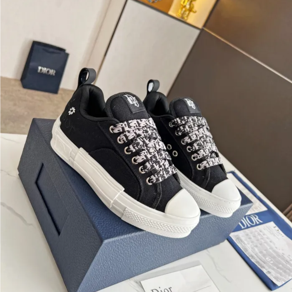 Dior 002 Casual shoes XM 072