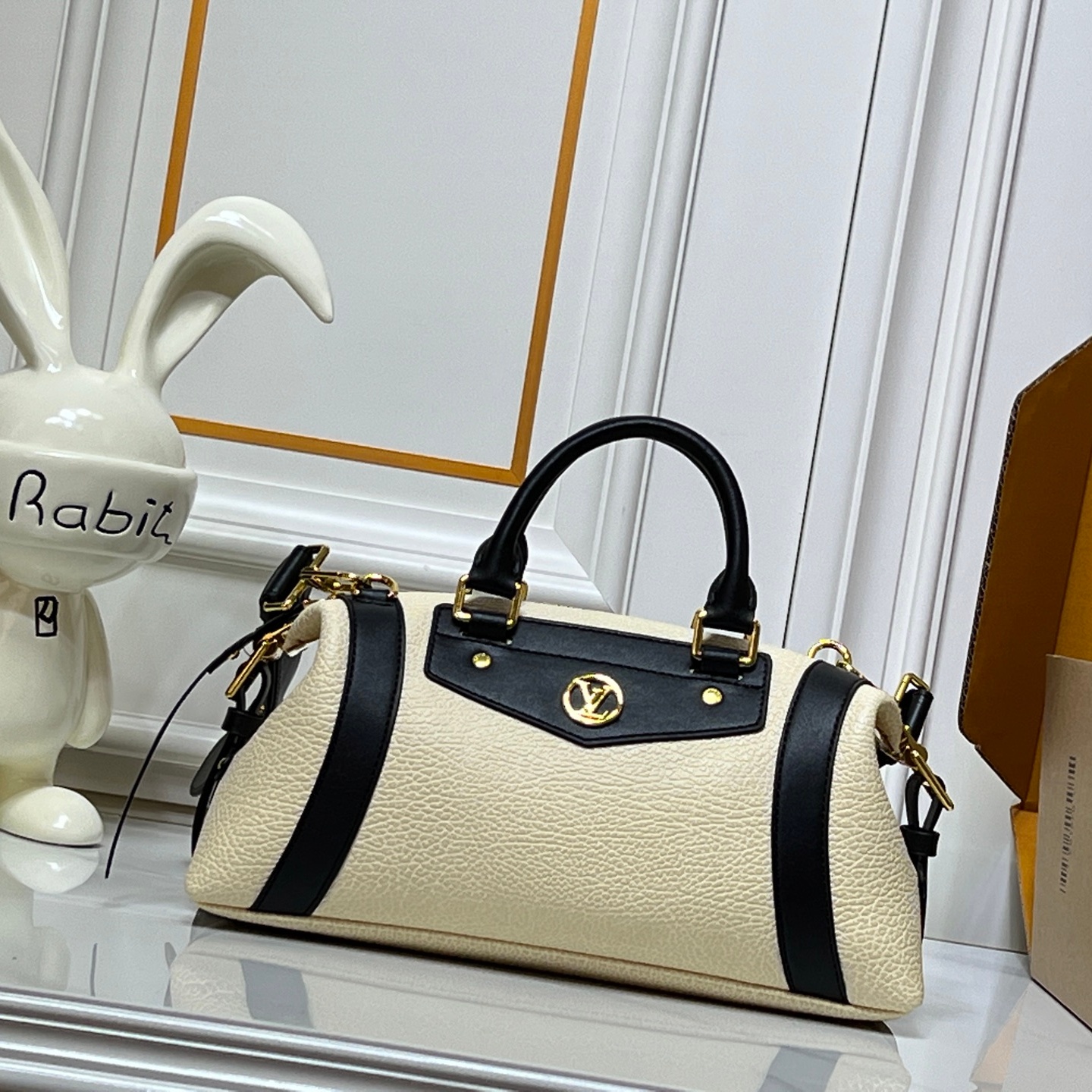 Louis Vuitton Shoulder Bag Ladies' Favorite