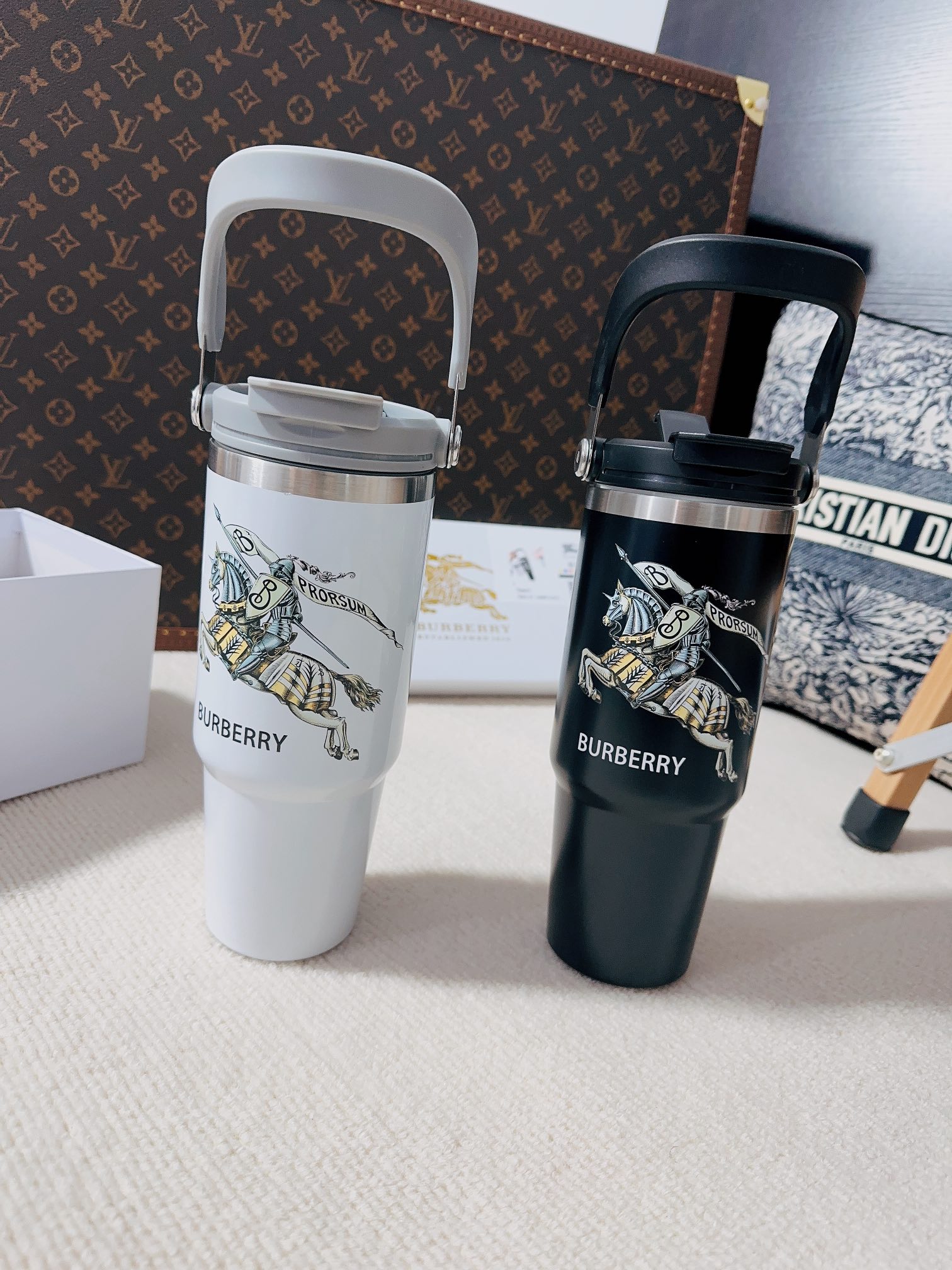 Burberry Cup 001