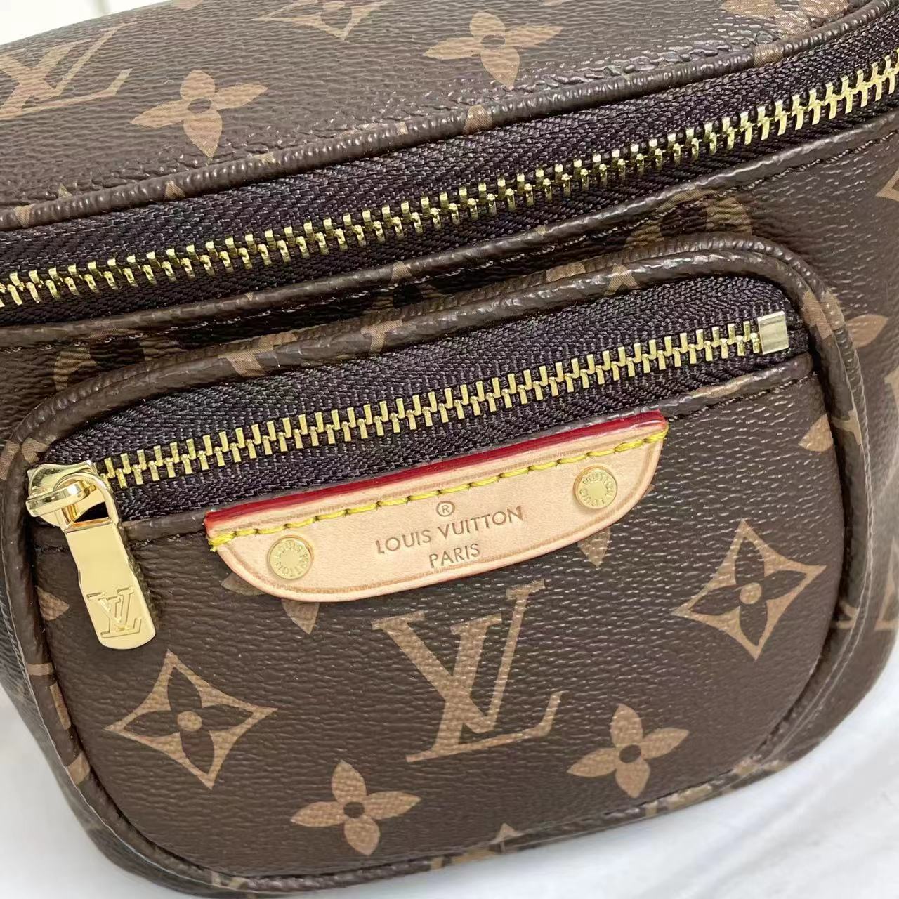LV Gradient Mini Bumbag M82208 LM011 17cm