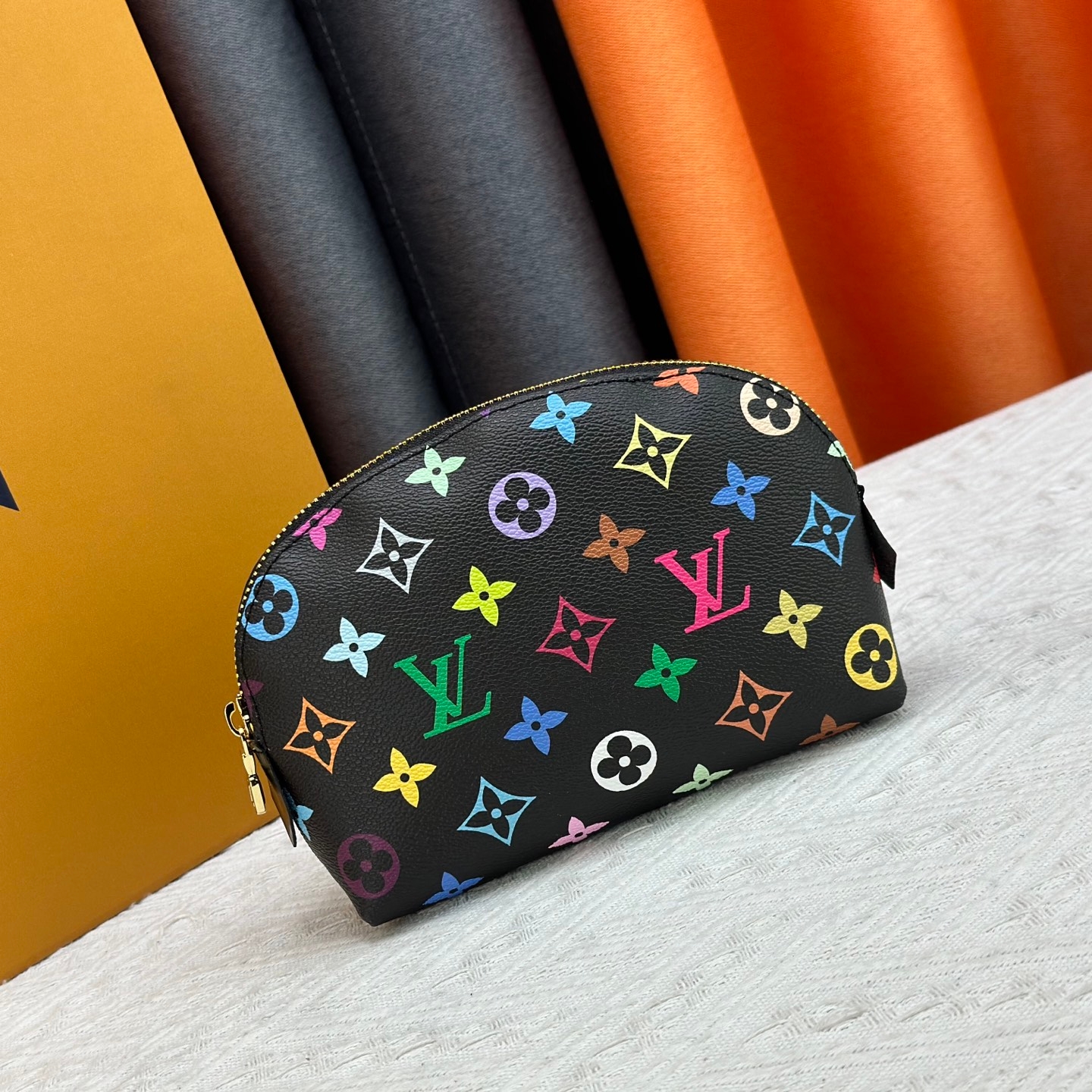 Louis Vuitton Cosmetic bag M47515