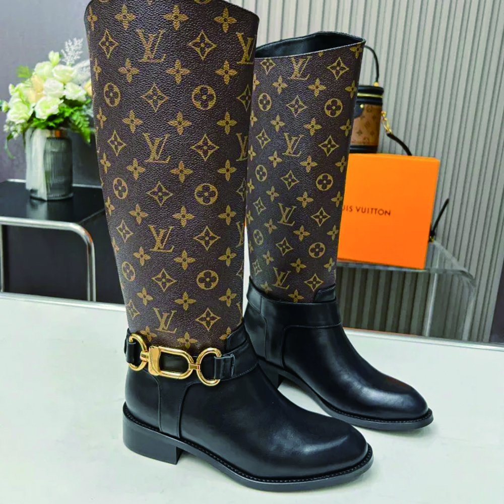 LV 007 boots XM024