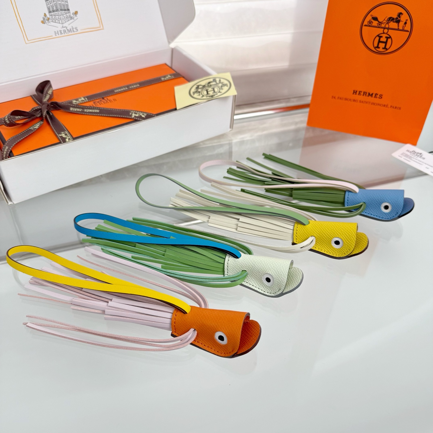 Hermes Key Chain Poisson Imported Calfskin Keychain Pendant 17.5cm*3cm Lanyard Length 21.5cm Accessories