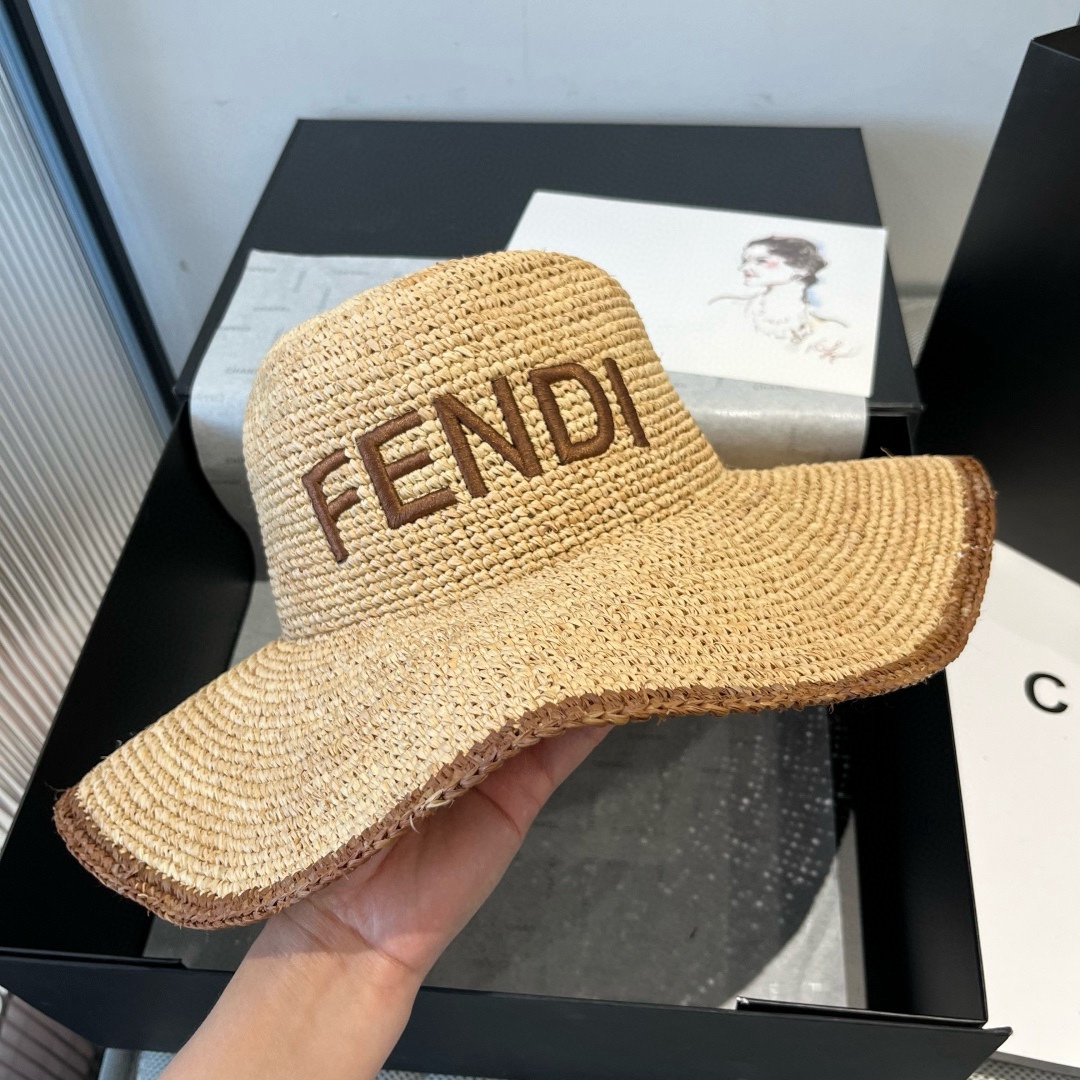 Fendi Hat Hand-Crocheted Raffia Hat 57cm Accessories