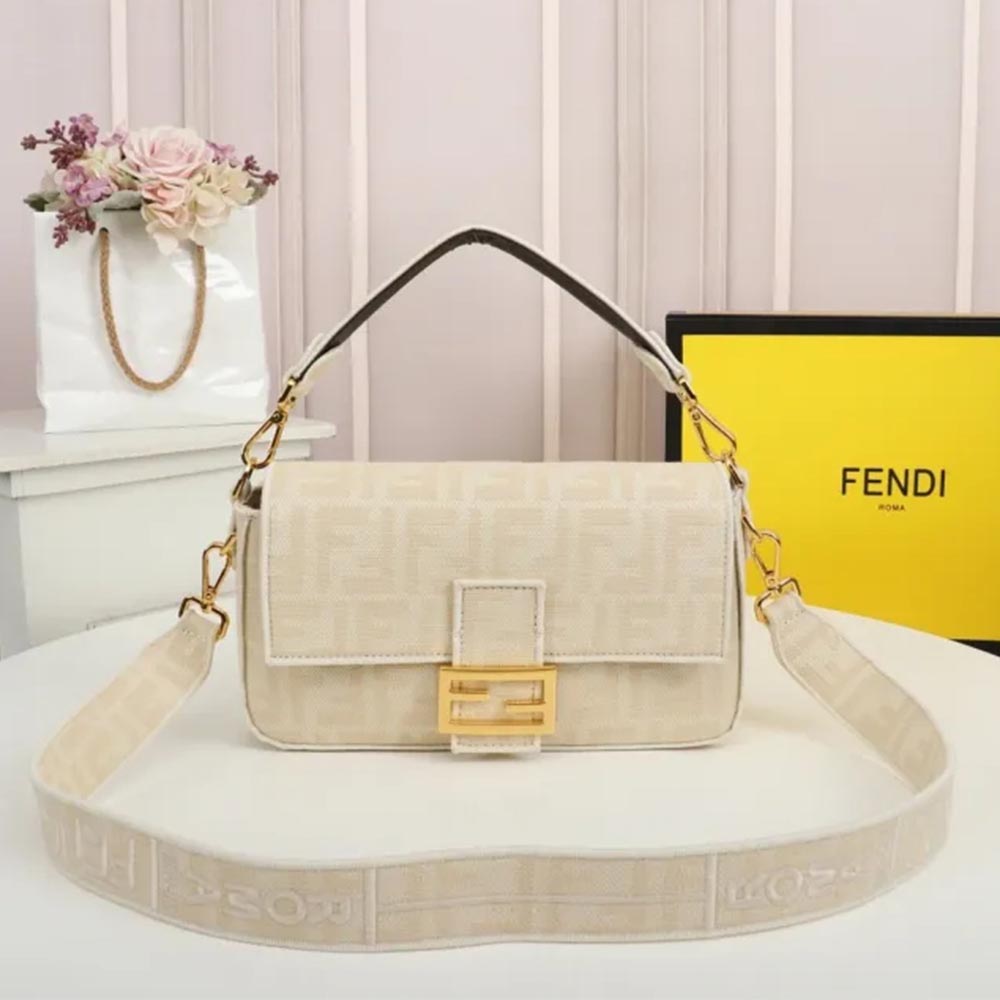 FendiF096JQE081 25*6*16 cm