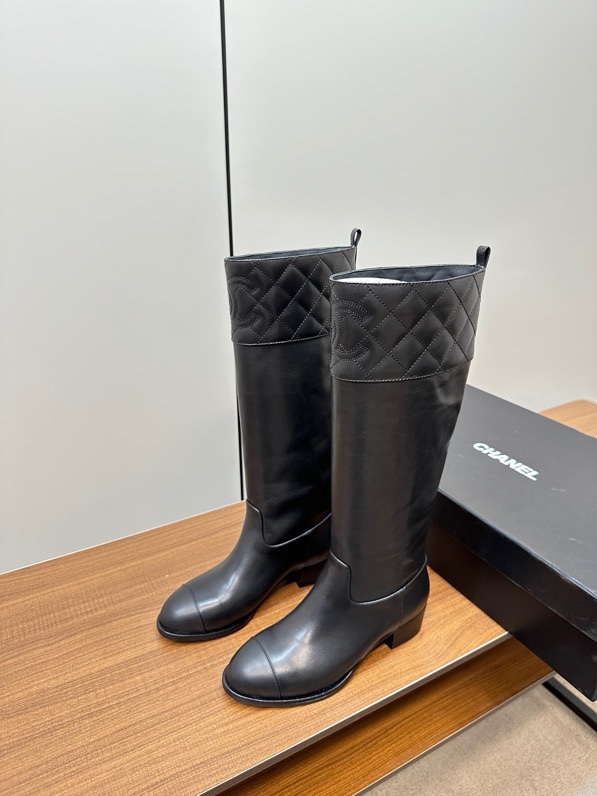 Chanel 007 boots XM015