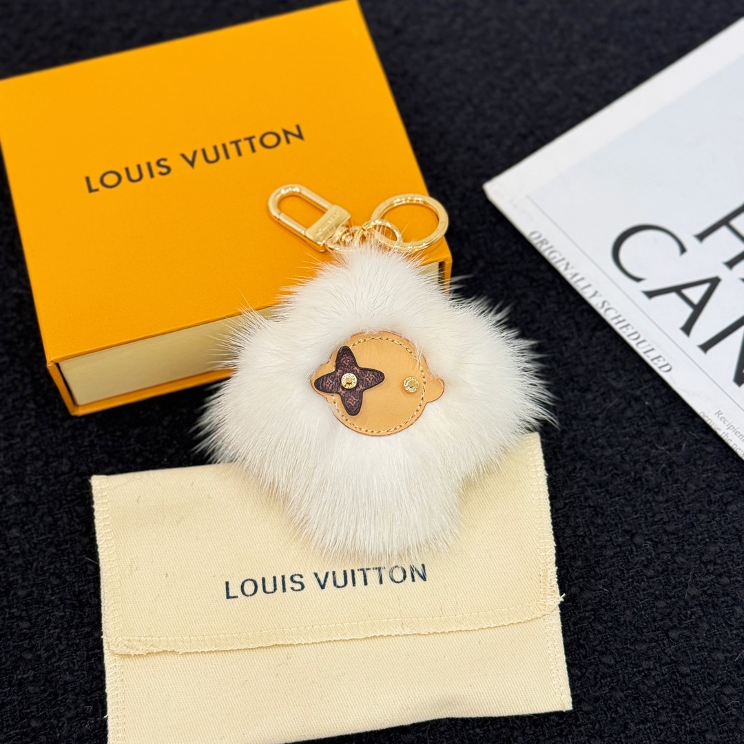 Louis Vuitton Key Chain Vivienne Fur Imported Mink Fur Pom-Pom Keychain Pendant Accessories