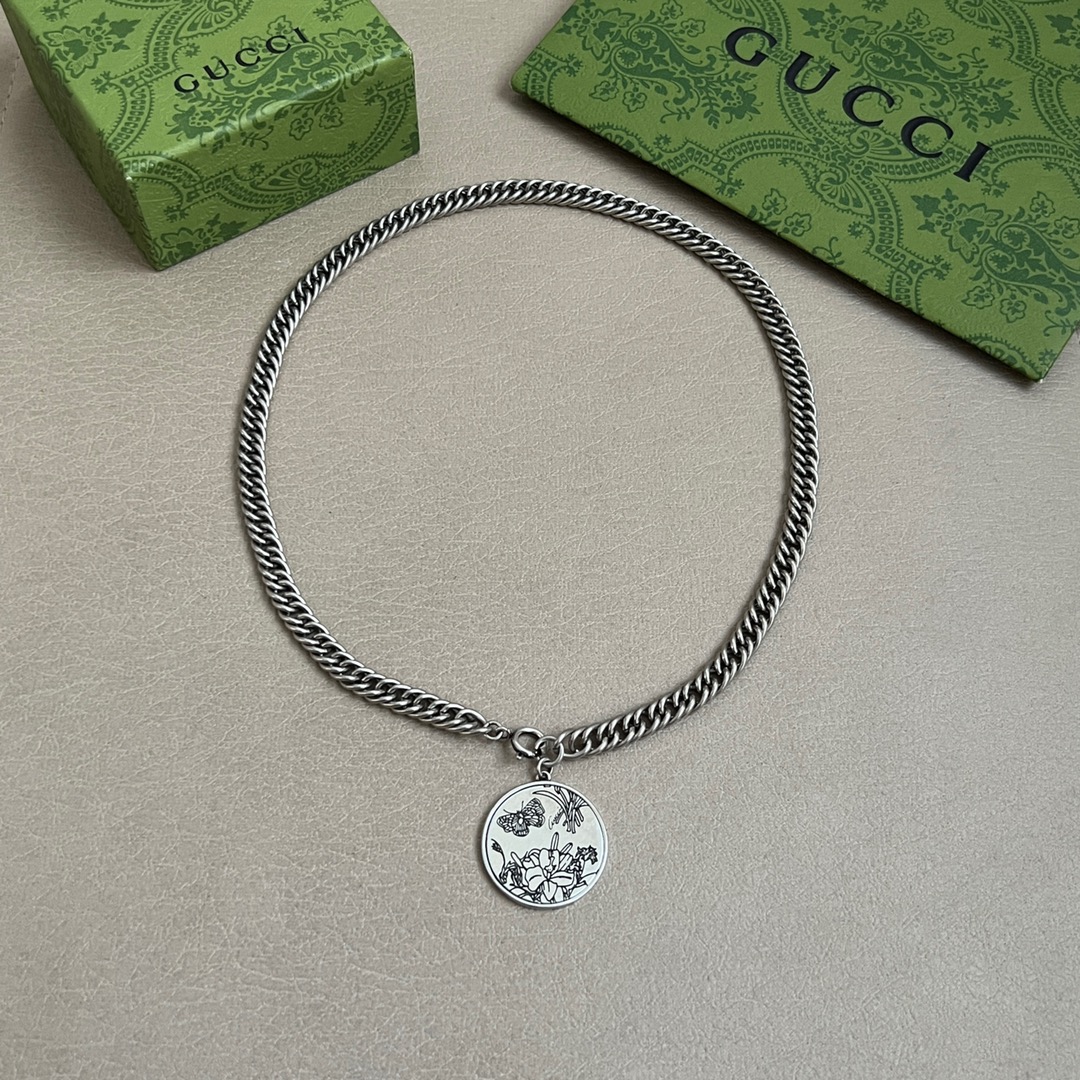 Gucci Jewelry Necklace Simple overall design