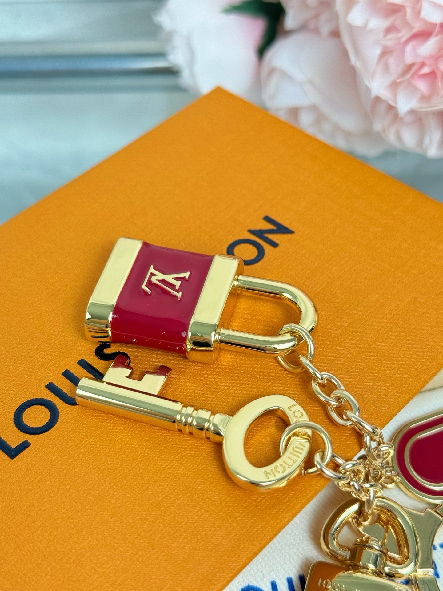 Louis Vuitton Key Chain Lock Key Brand Multi-Element Chain Pendant Keychain Pendant Accessories