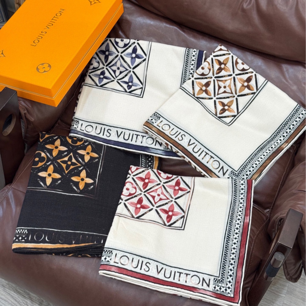 Louis Vuitton Scarf Double-Sided Same-Color Shawl 30% Silk 70% Cashmere 140*140cm Accessories
