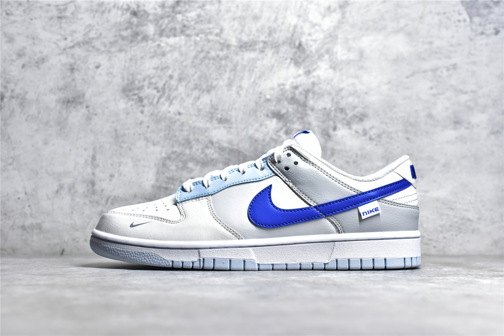 NK Dunk Low (GS)  Ivory Hyper Royal  FB1843-141 XM072