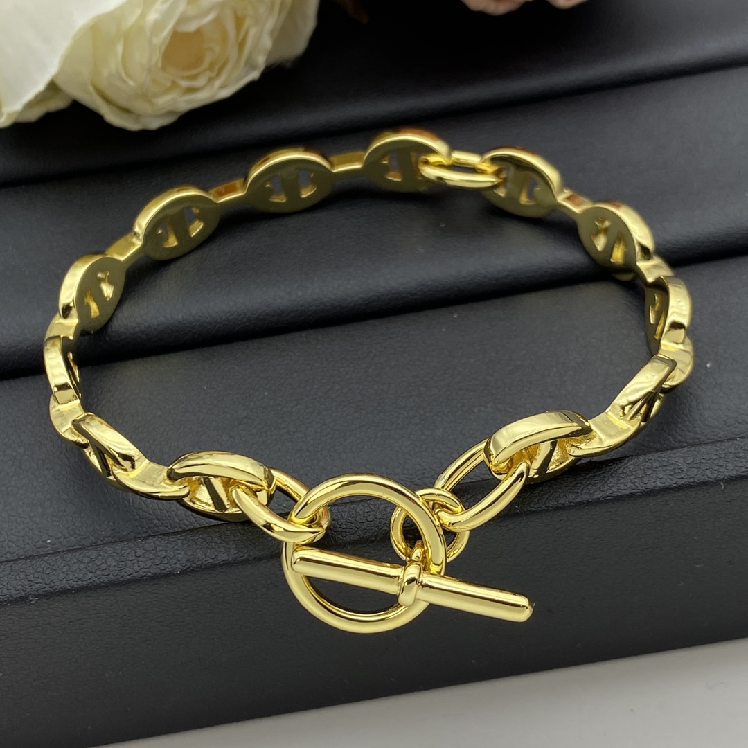 Hermes Jewelry Bracelets  Interlocking