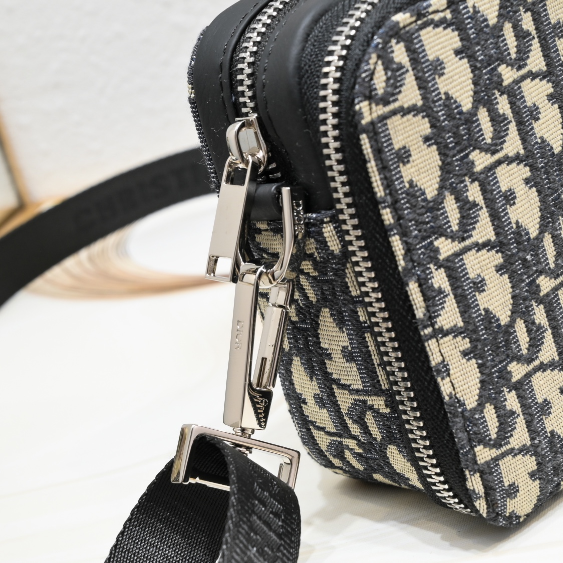 Dior Camera Bag 8888 XB061 17cm