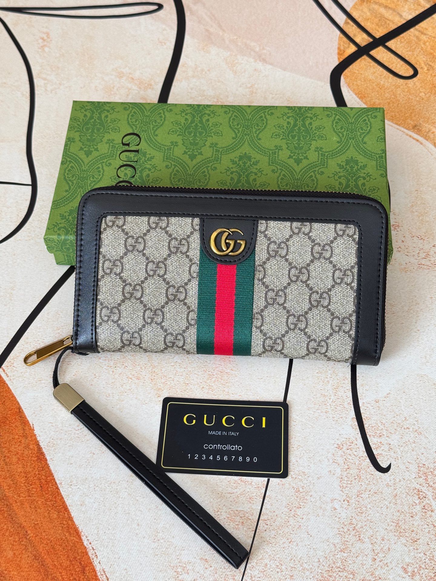 Gucci Zipper Wallet 478366