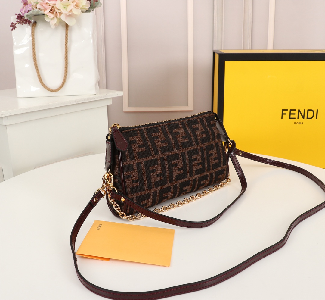 FendiF123JQE031 22*13*5 CM