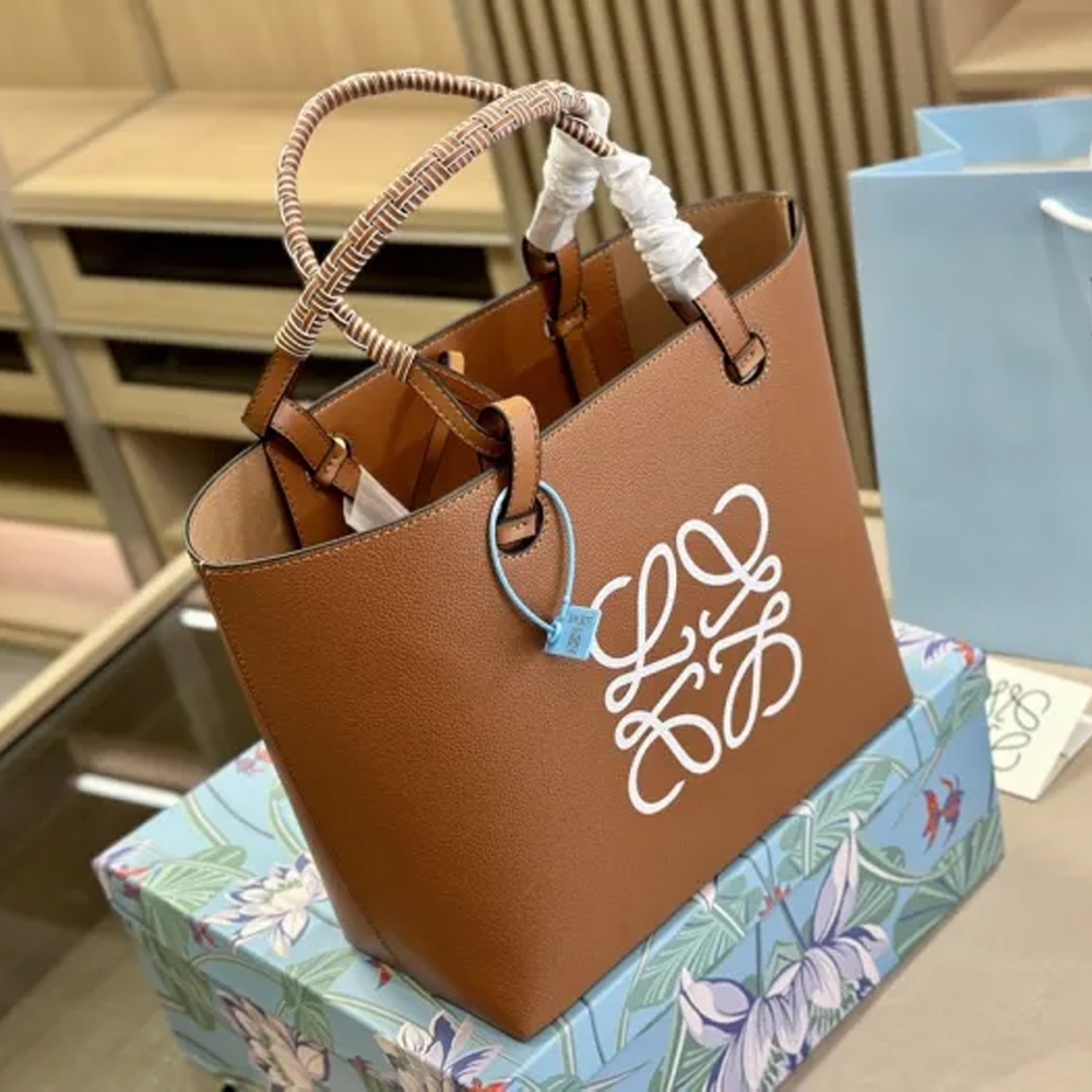 Loewe Tote 016 LLS551 28cm