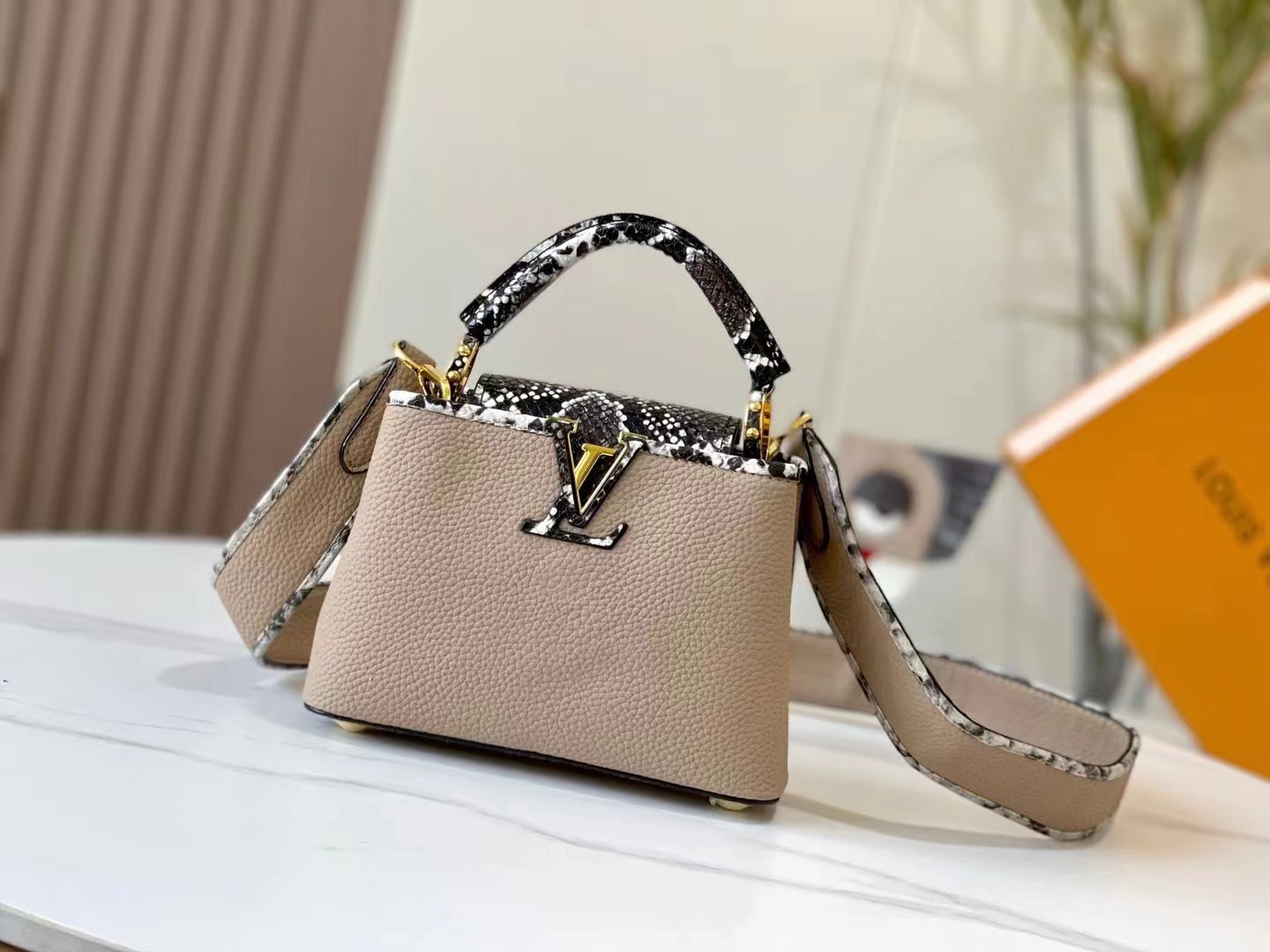 LV Capucines Bag M95508 M95509 LM012032 21-27cm