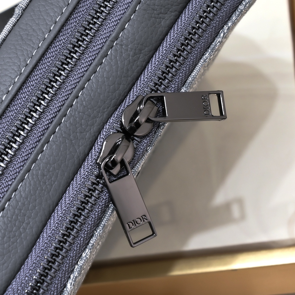 Dior Camera Bag 8888 XB061 17cm