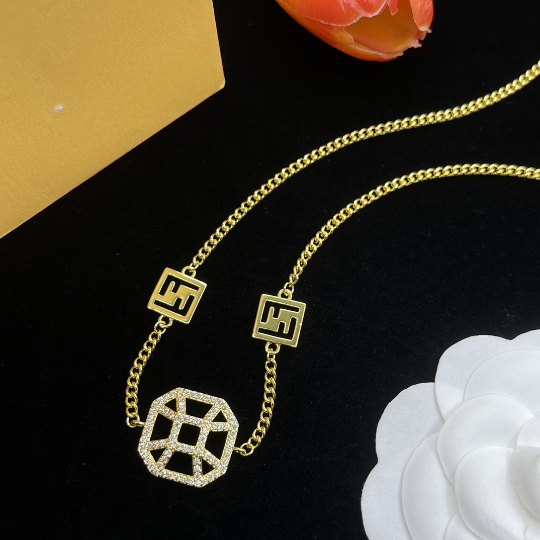 Fendi Jewelry Necklace Hollow Design