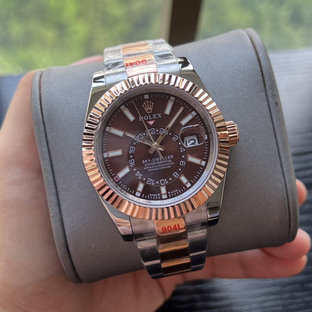 Rolex Sky-Dweller 42mm