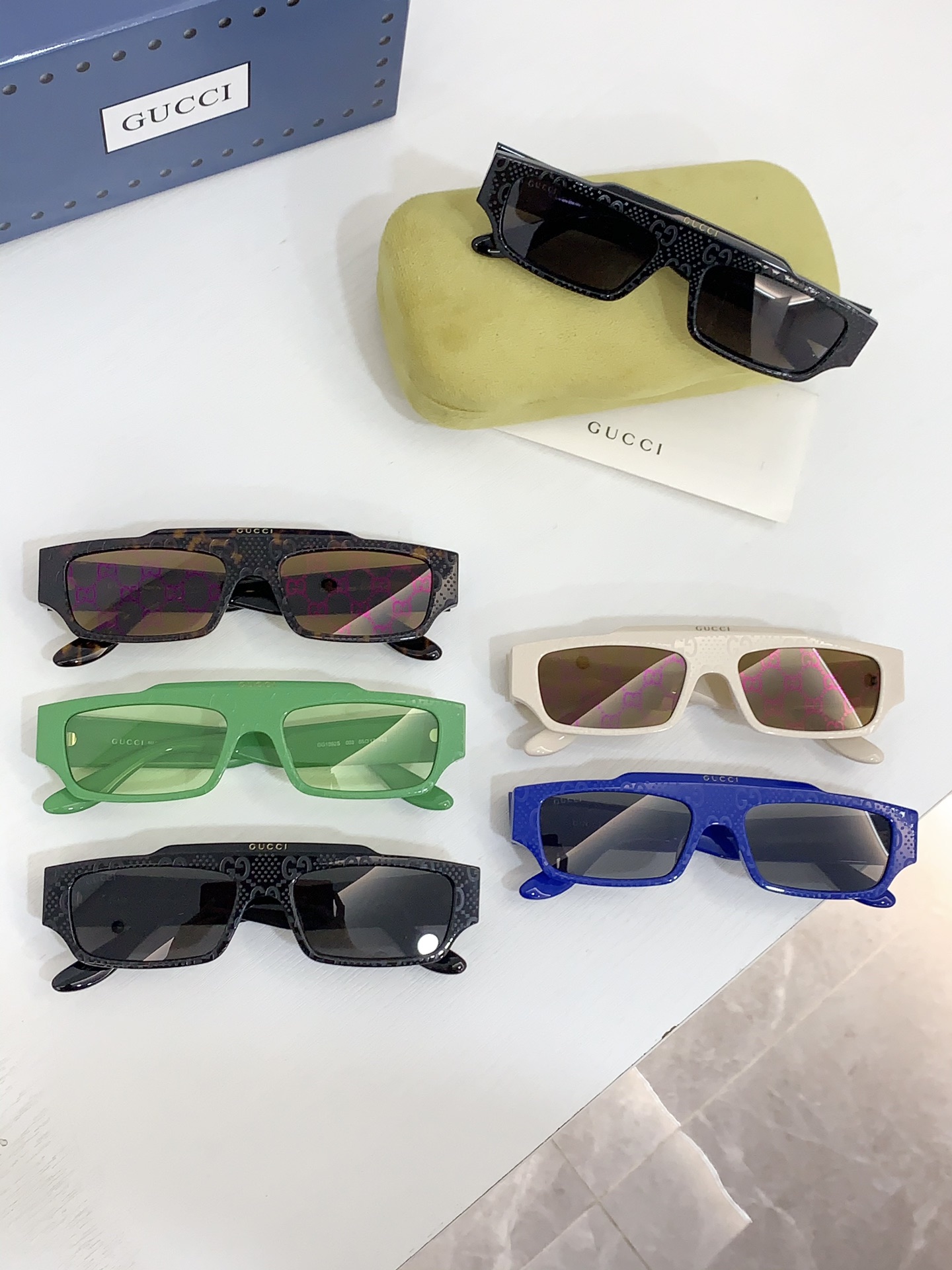 Gucci Sunglasses GG1592S SM051