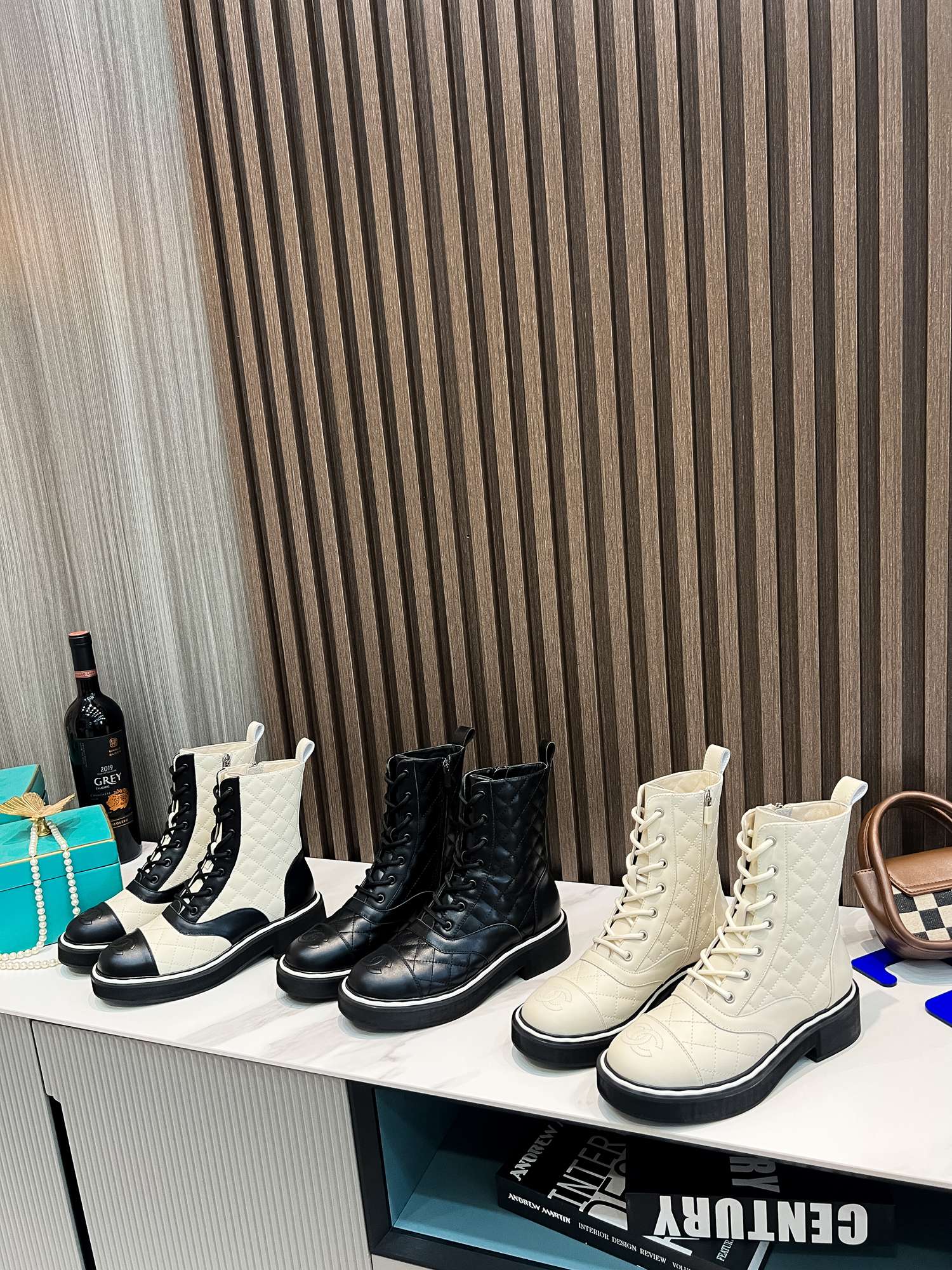 Chanel 021 boots XM023