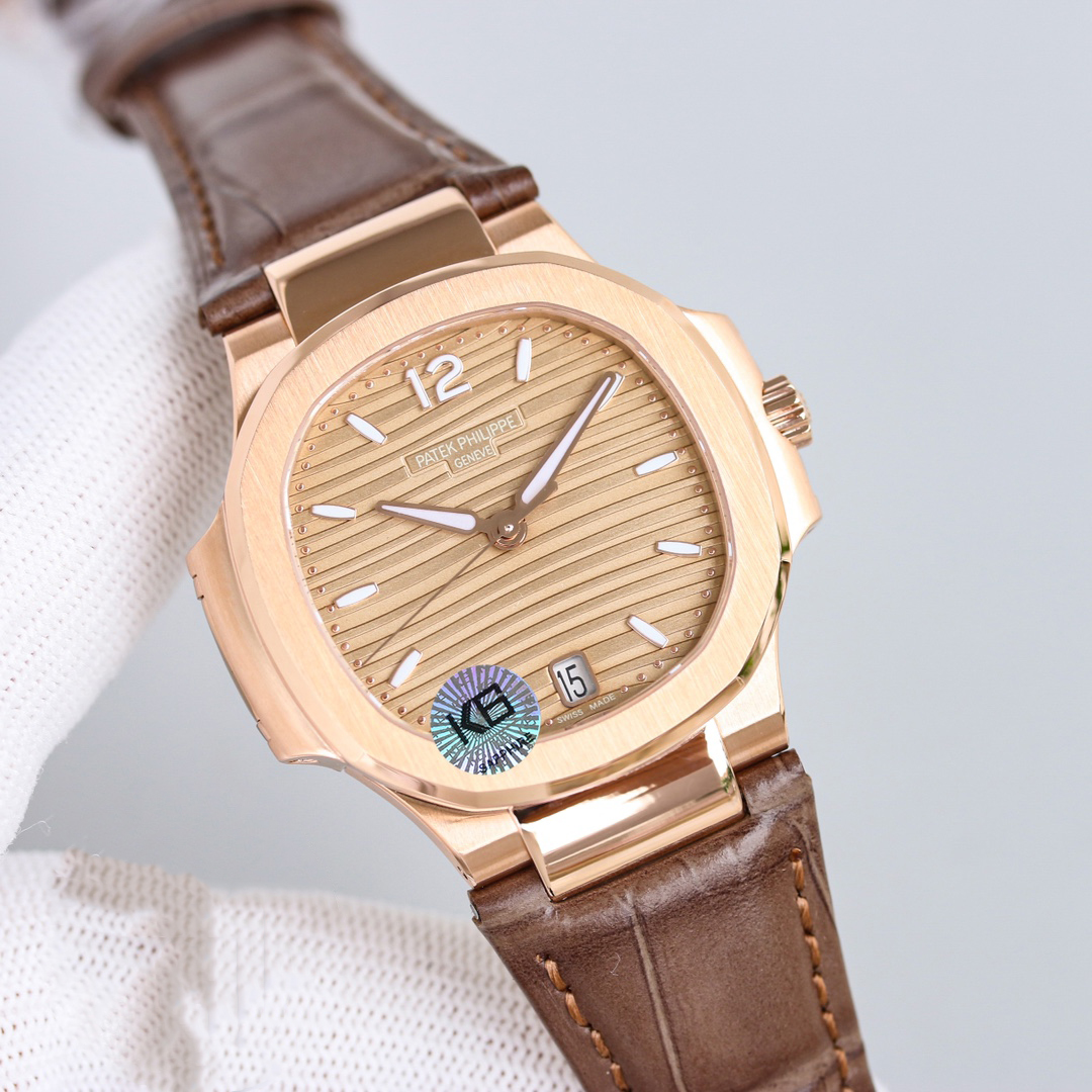 PATEK PHILIPPE NAUTILUS 7118 35.2mm